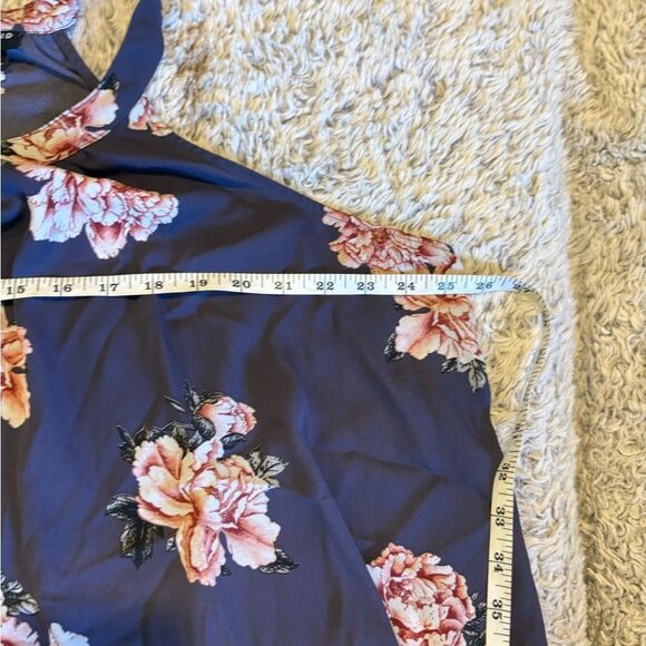 Torrid Floral women's tank top in Blue and Pink - Picture 4 of 5